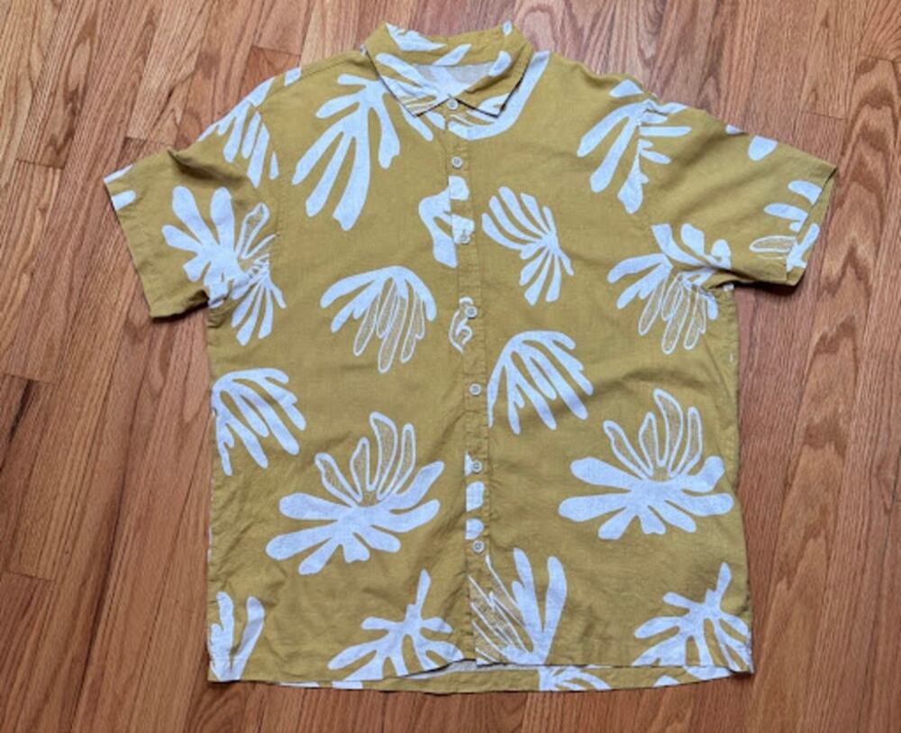 Folk Clothing Henno Short Sleeve Linen Blend Shirt Gold Mustard Leaf Print M